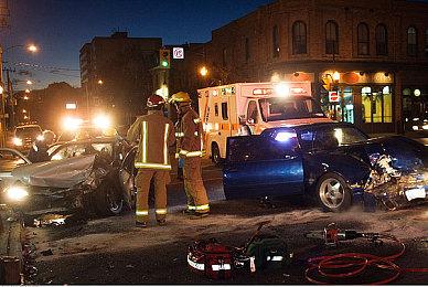 竞速冠军金涛加入KK官方对战平台疯电挑战赛，谁能最先速通？